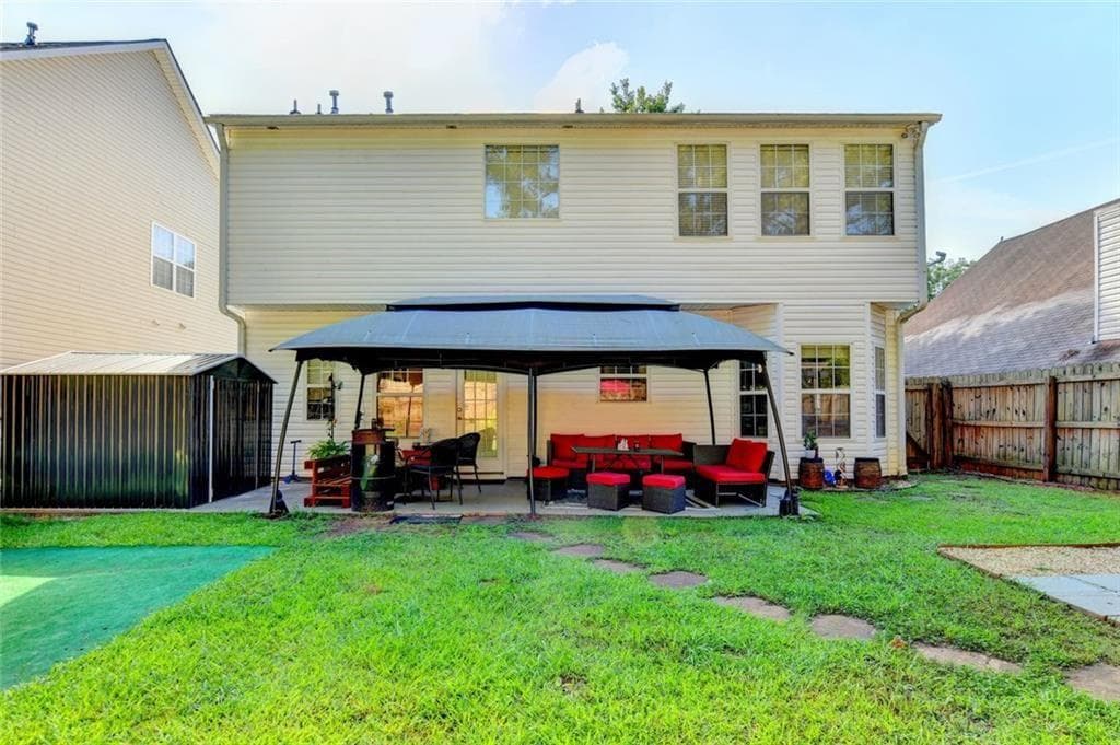 3 bedroom, 3 bathroom, 2,273 sq ft single family residence under contract at 270 Hulan Way, Lawrenceville, GA 30044 — photo 5