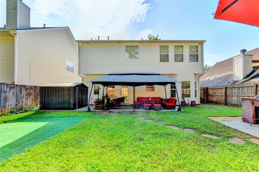 3 bedroom, 3 bathroom, 2,273 sq ft single family residence under contract at 270 Hulan Way, Lawrenceville, GA 30044 — photo 6