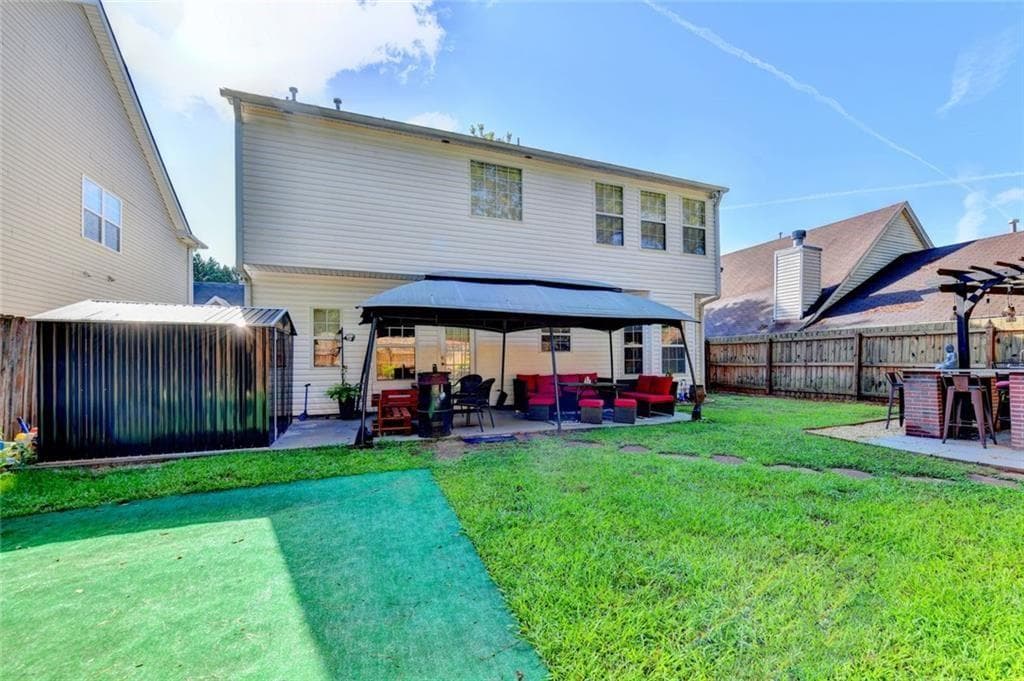 3 bedroom, 3 bathroom, 2,273 sq ft single family residence under contract at 270 Hulan Way, Lawrenceville, GA 30044 — photo 7