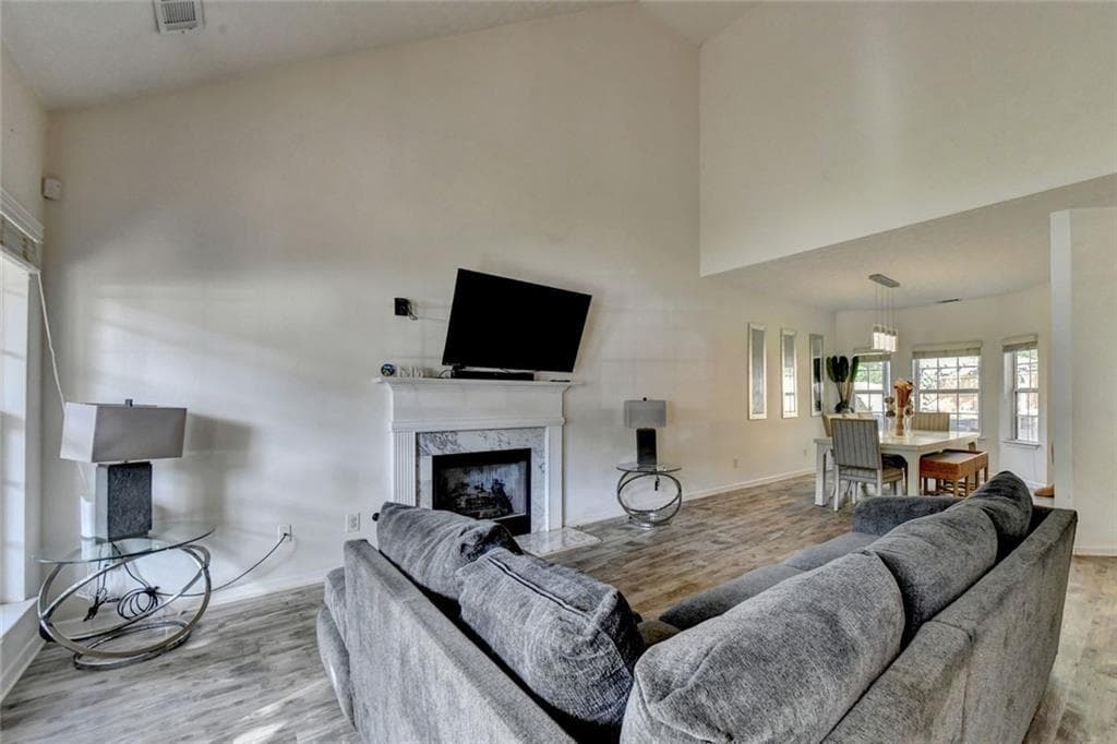 3 bedroom, 3 bathroom, 2,273 sq ft single family residence under contract at 270 Hulan Way, Lawrenceville, GA 30044 — photo 10