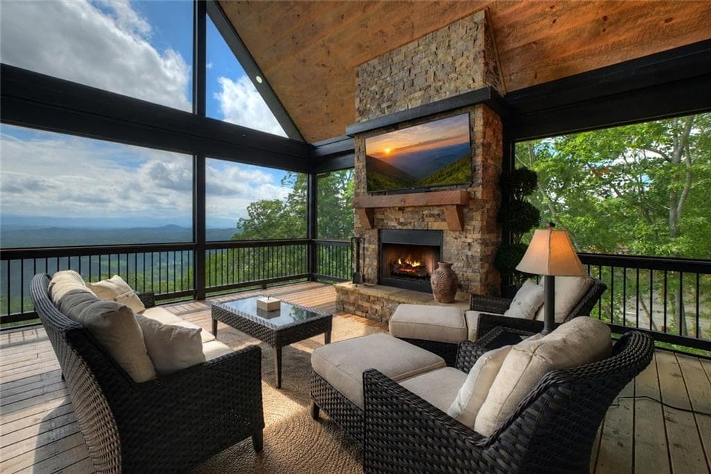 3 bedroom, 5 bathroom, 3,540 sq ft single family residence for sale at 401 Kittatinny Drive, Mineral Bluff, GA 30559 — photo 4