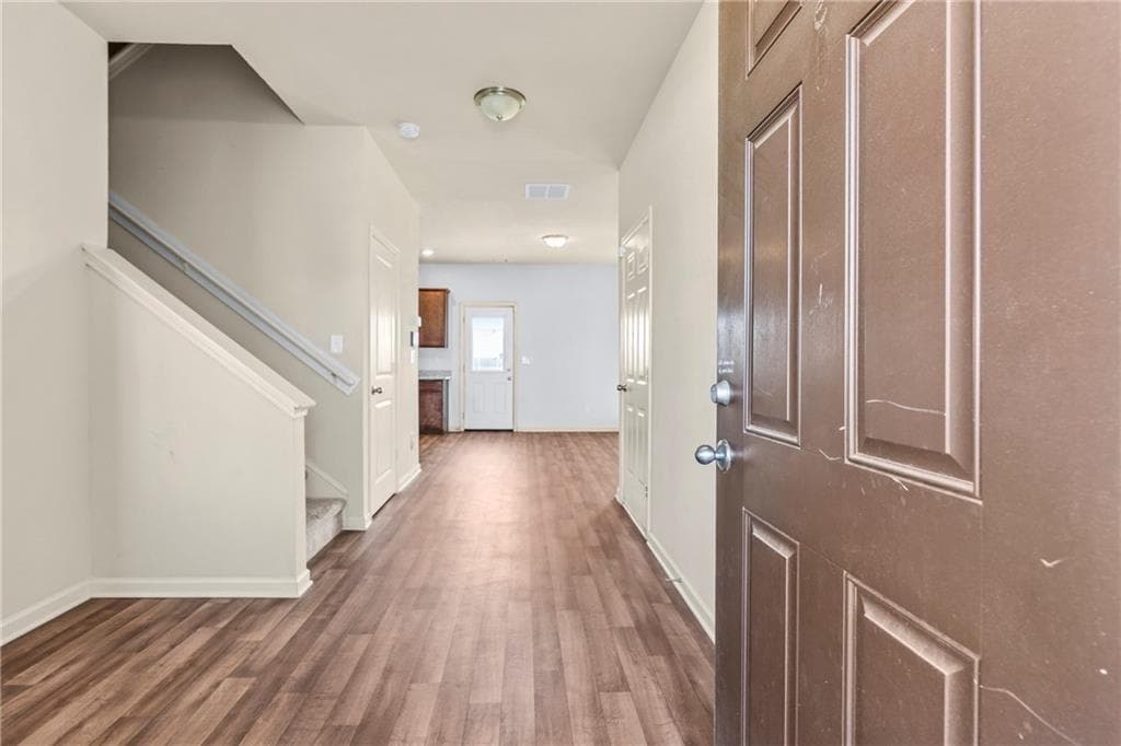 4 bedroom, 3 bathroom, 1,837 sq ft single family residence for sale at 337 Darling Lane, Pendergrass, GA 30567 — photo 4