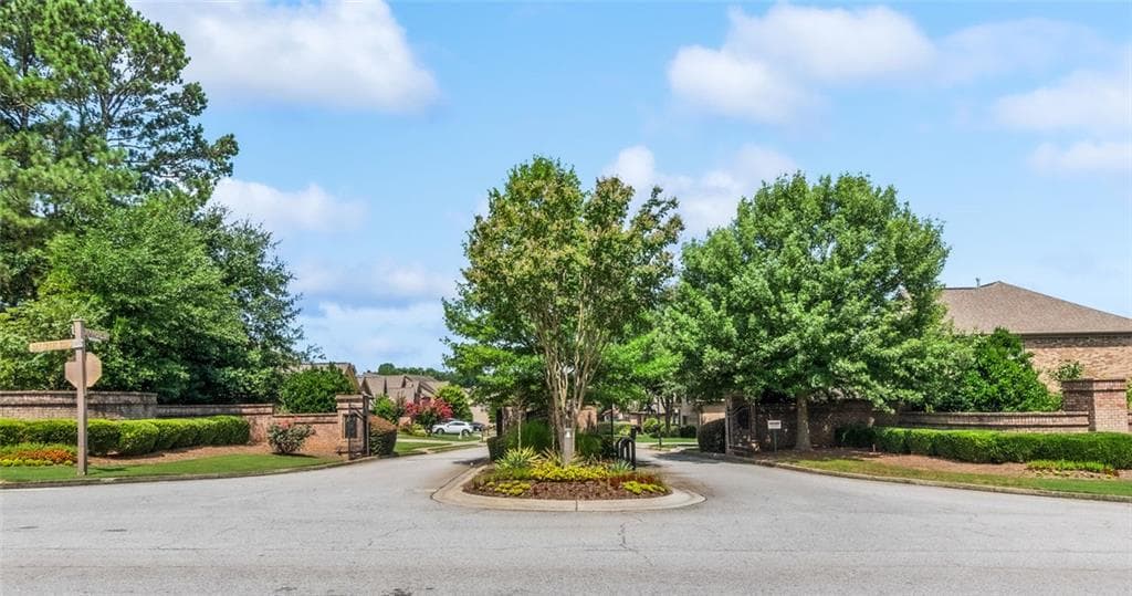 5 bedroom, 3 bathroom, 3,289 sq ft single family residence for rent at 419 Live Oak Pass, Loganville, GA 30052 for $2,495 a month — photo 4