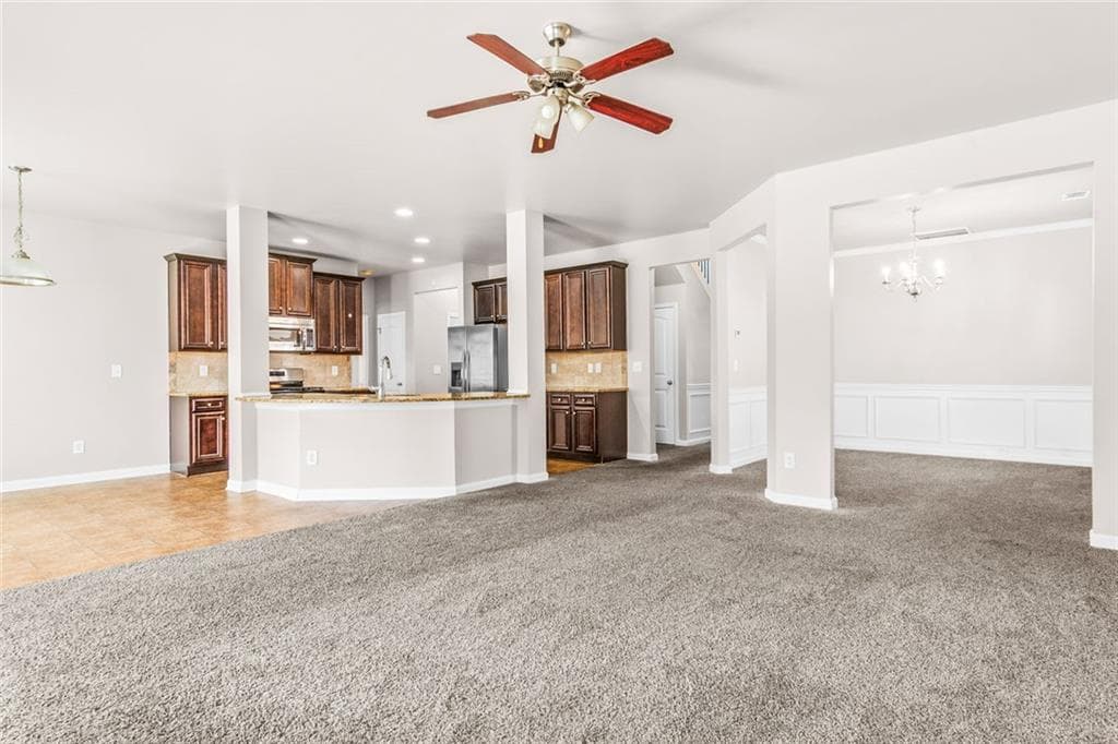 5 bedroom, 3 bathroom, 3,289 sq ft single family residence for rent at 419 Live Oak Pass, Loganville, GA 30052 for $2,495 a month — photo 10