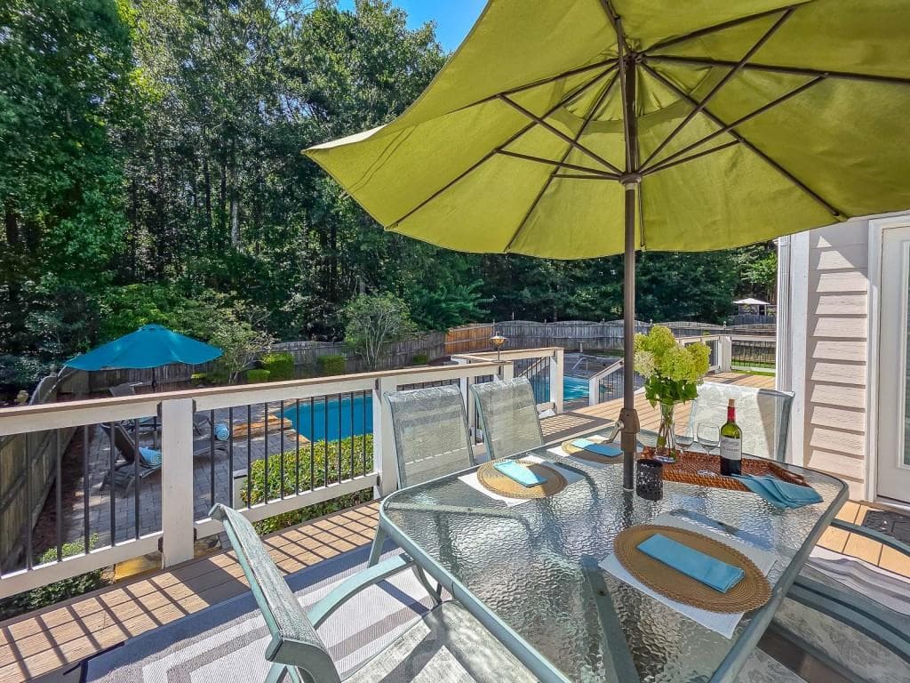 5 bedroom, 4 bathroom, 4,225 sq ft single family residence for sale at 2671 Corinault Way, Acworth, GA 30101 — photo 3
