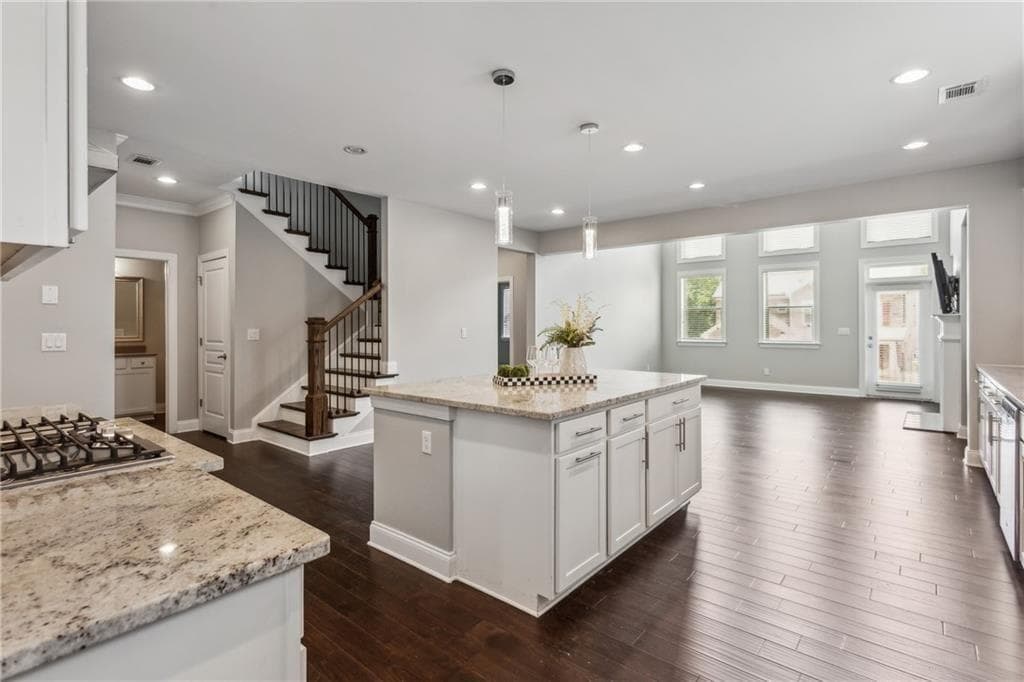 4 bedroom, 5 bathroom, 3,347 sq ft single family residence for rent at 2040 Secretariat Gait Way, Suwanee, GA 30024 for $4,250 a month — photo 5