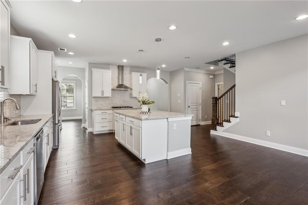 4 bedroom, 5 bathroom, 3,347 sq ft single family residence for rent at 2040 Secretariat Gait Way, Suwanee, GA 30024 for $4,250 a month — photo 9