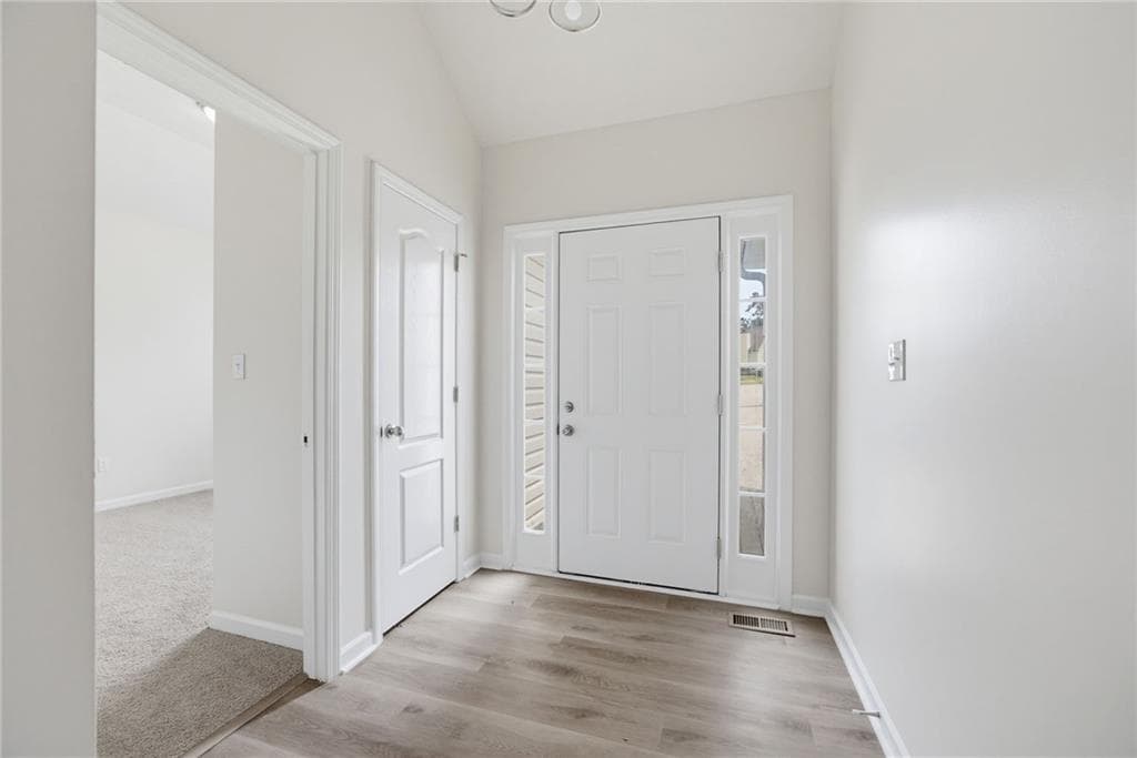 3 bedroom, 2 bathroom, 1,374 sq ft single family residence under contract at 317 St Charles Avenue, Dallas, GA 30157 — photo 2