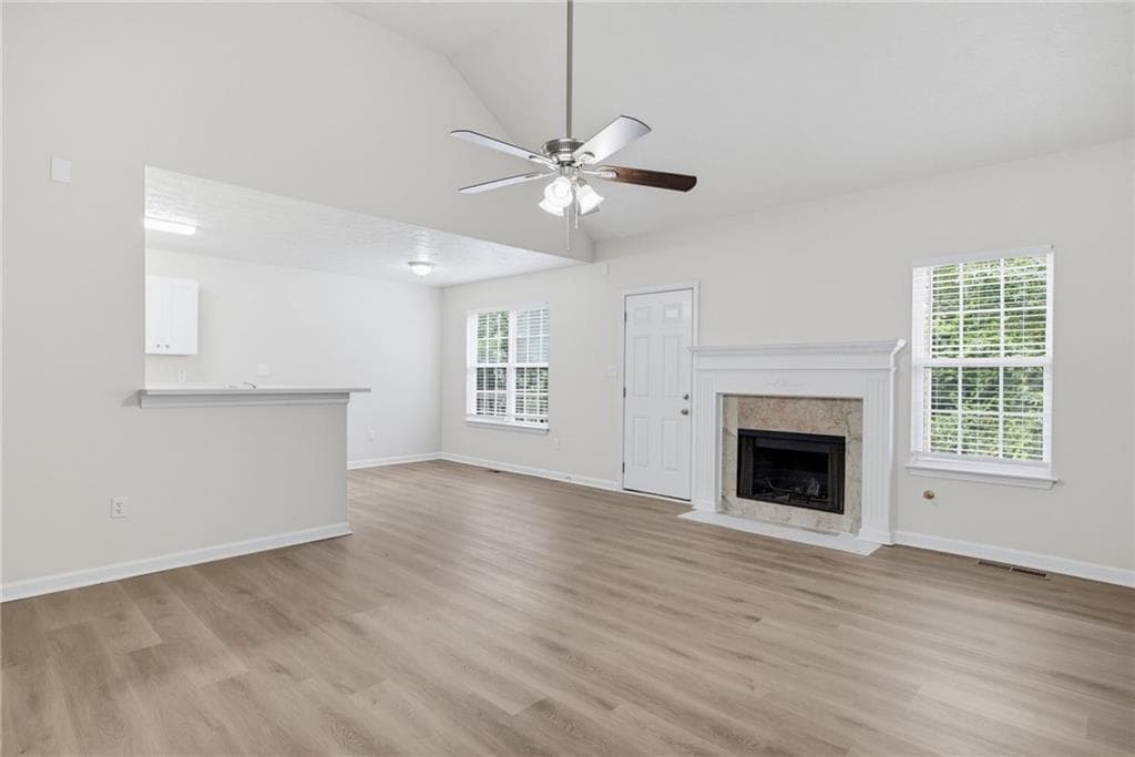 3 bedroom, 2 bathroom, 1,374 sq ft single family residence under contract at 317 St Charles Avenue, Dallas, GA 30157 — photo 5