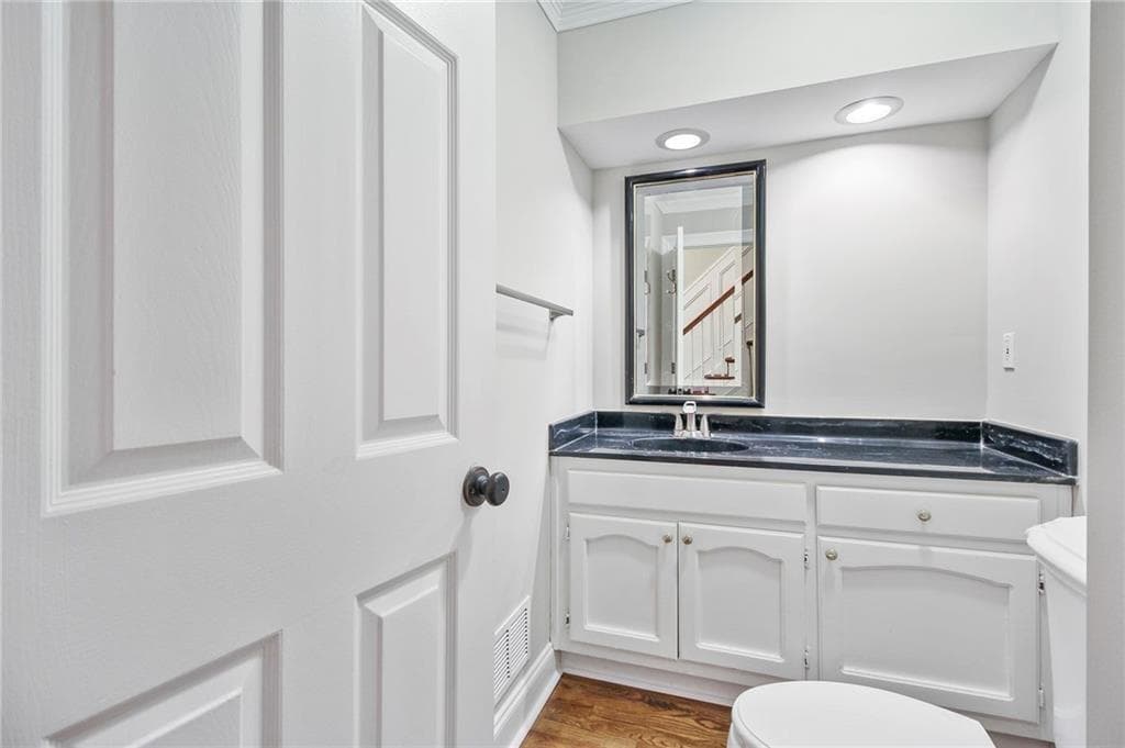 5 bedroom, 4 bathroom, 3,752 sq ft single family residence for rent at 3800 Running Fox Drive, Marietta, GA 30062 for $3,750 a month — photo 8