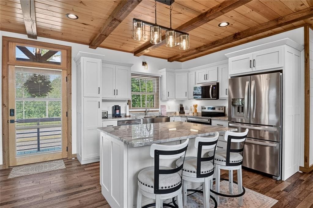4 bedroom, 4 bathroom, 3,471 sq ft single family residence for sale at 279 Shallow Water Trail, Talking Rock, GA 30175 — photo 9