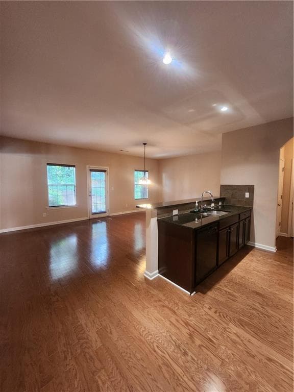 5 bedroom, 6 bathroom, 3,799 sq ft single family residence for rent at 3860 Kittery Point, Snellville, GA 30039 for $2,895 a month — photo 4