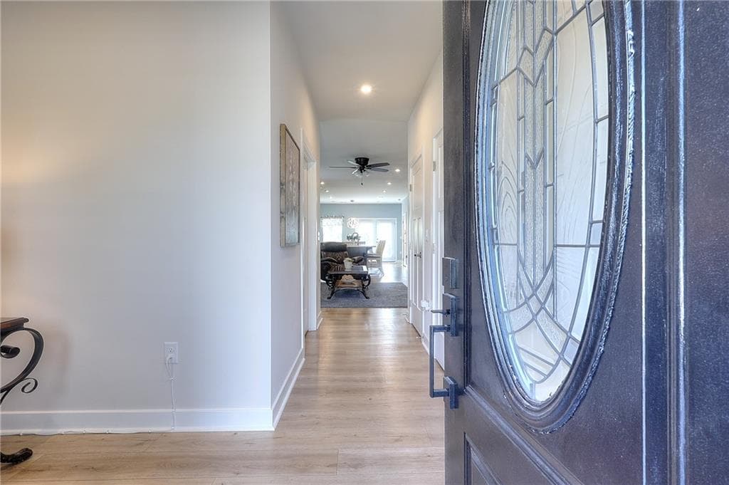 3 bedroom, 2 bathroom, 1,420 sq ft single family residence for sale at 313 Moosehead Trail, Hoschton, GA 30548 — photo 3