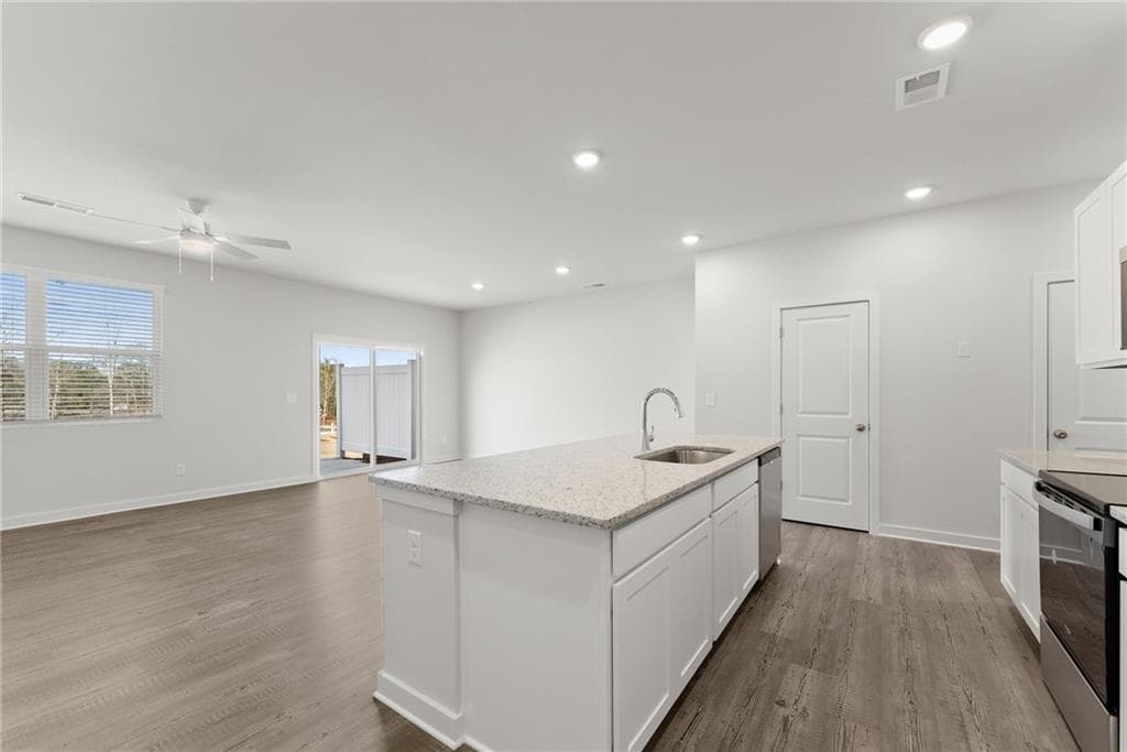 3 bedroom, 3 bathroom, 1,936 sq ft townhouse for rent at 1922 Westwind, Lawrenceville, GA 30043 for $2,300 a month — photo 5
