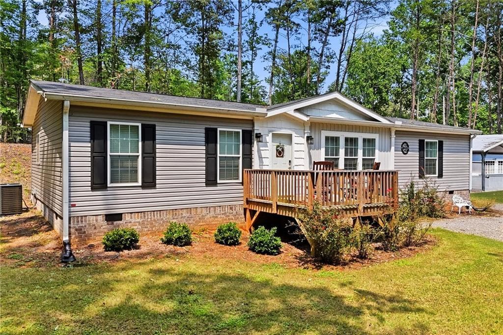 3 bedroom, 2 bathroom, 1,568 sq ft single family residence for sale at 82 Gregory Drive, Jasper, GA 30143 — photo 2