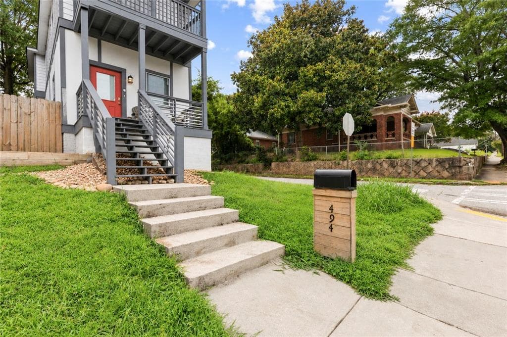 3 bedroom, 3 bathroom, 1,448 sq ft single family residence for rent at 494 Rockwell Street, Atlanta, GA 30310 for $2,100 a month — photo 3