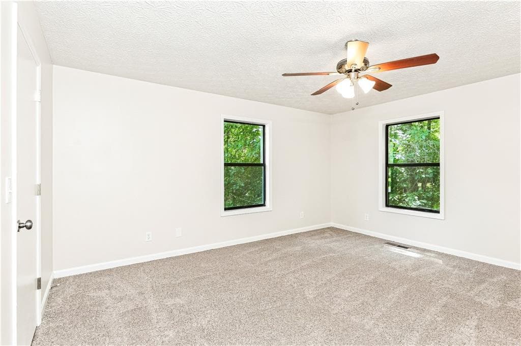 3 bedroom, 2 bathroom, 1,934 sq ft single family residence for sale at 5561 Deerfield Place, Kennesaw, GA 30144 — photo 9