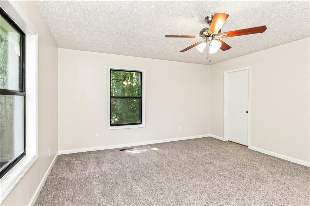 3 bedroom, 2 bathroom, 1,934 sq ft single family residence for sale at 5561 Deerfield Place, Kennesaw, GA 30144 — photo 10