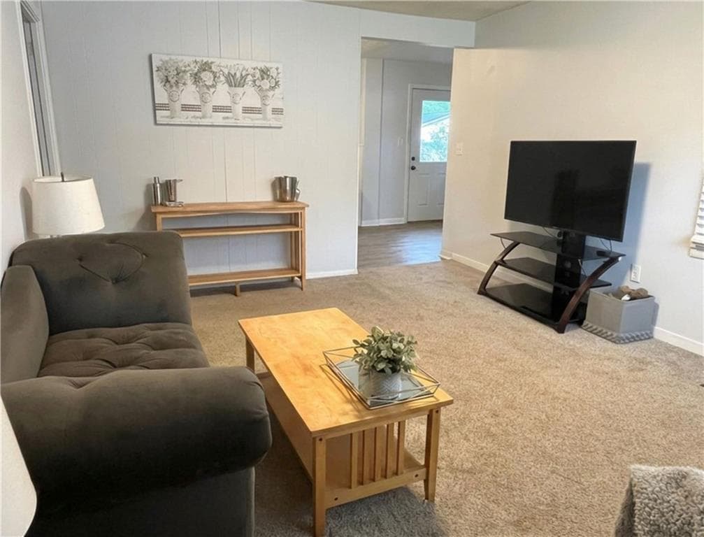 3 bedroom, 1 bathroom, 1,088 sq ft single family residence for rent at 2560 Walton Way, Marietta, GA 30060 for $2,000 a month — photo 7