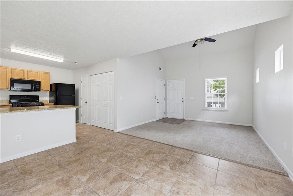 3 bedroom, 2 bathroom, 1,399 sq ft single family residence under contract at 247 Silver Ridge Drive, Dallas, GA 30157 — photo 4