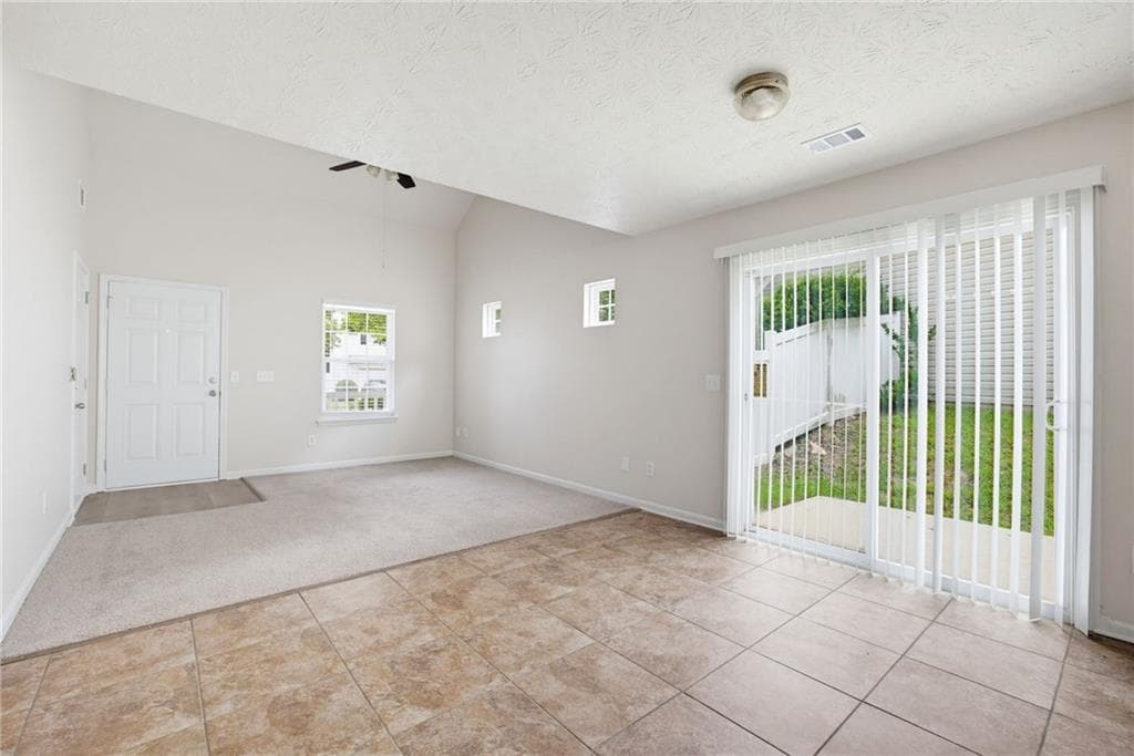 3 bedroom, 2 bathroom, 1,399 sq ft single family residence under contract at 247 Silver Ridge Drive, Dallas, GA 30157 — photo 5