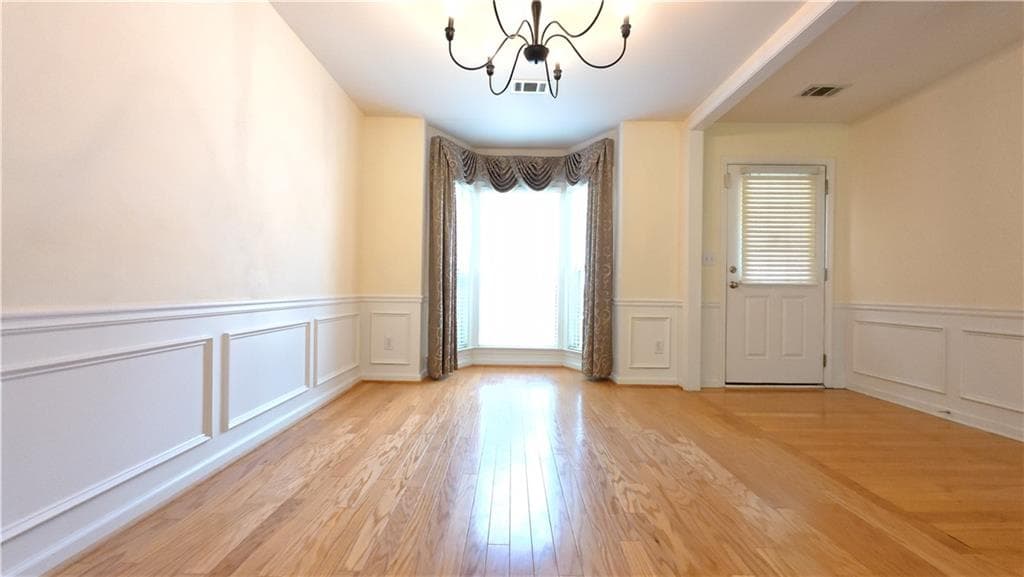 3 bedroom, 3 bathroom, 1,952 sq ft single family residence for rent at 135 Friars Head Drive, Suwanee, GA 30024 for $2,600 a month — photo 2