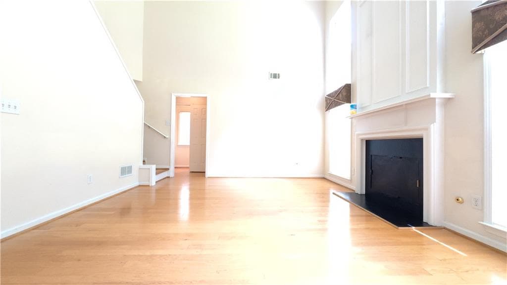 3 bedroom, 3 bathroom, 1,952 sq ft single family residence for rent at 135 Friars Head Drive, Suwanee, GA 30024 for $2,600 a month — photo 5