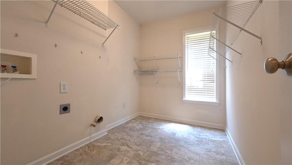 3 bedroom, 3 bathroom, 1,952 sq ft single family residence for rent at 135 Friars Head Drive, Suwanee, GA 30024 for $2,600 a month — photo 10