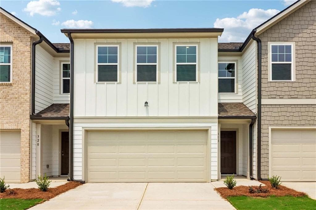 3 bedroom, 3 bathroom, 1,800 sq ft townhouse for sale at 318 Dearborn Drive, Cartersville, GA 30120