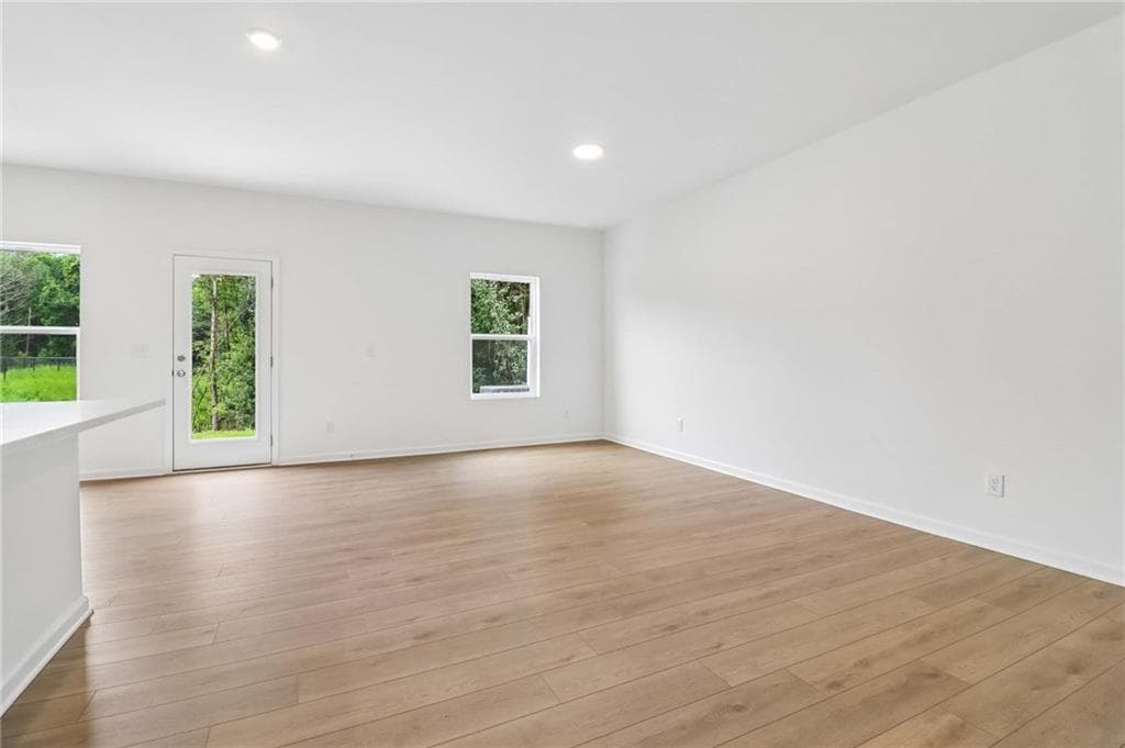 3 bedroom, 3 bathroom, 1,800 sq ft townhouse for sale at 318 Dearborn Drive, Cartersville, GA 30120 — photo 5