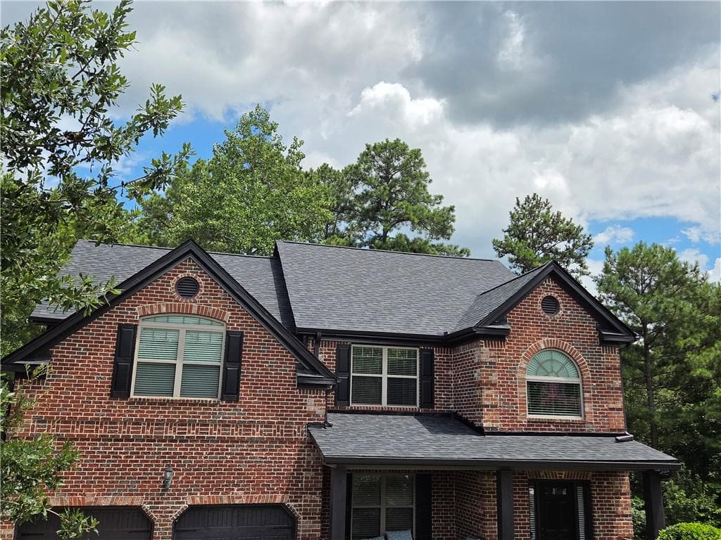 5 bedroom, 3 bathroom, 2,592 sq ft single family residence for sale at 2085 Mount Grove Court, Dacula, GA 30019 — photo 3