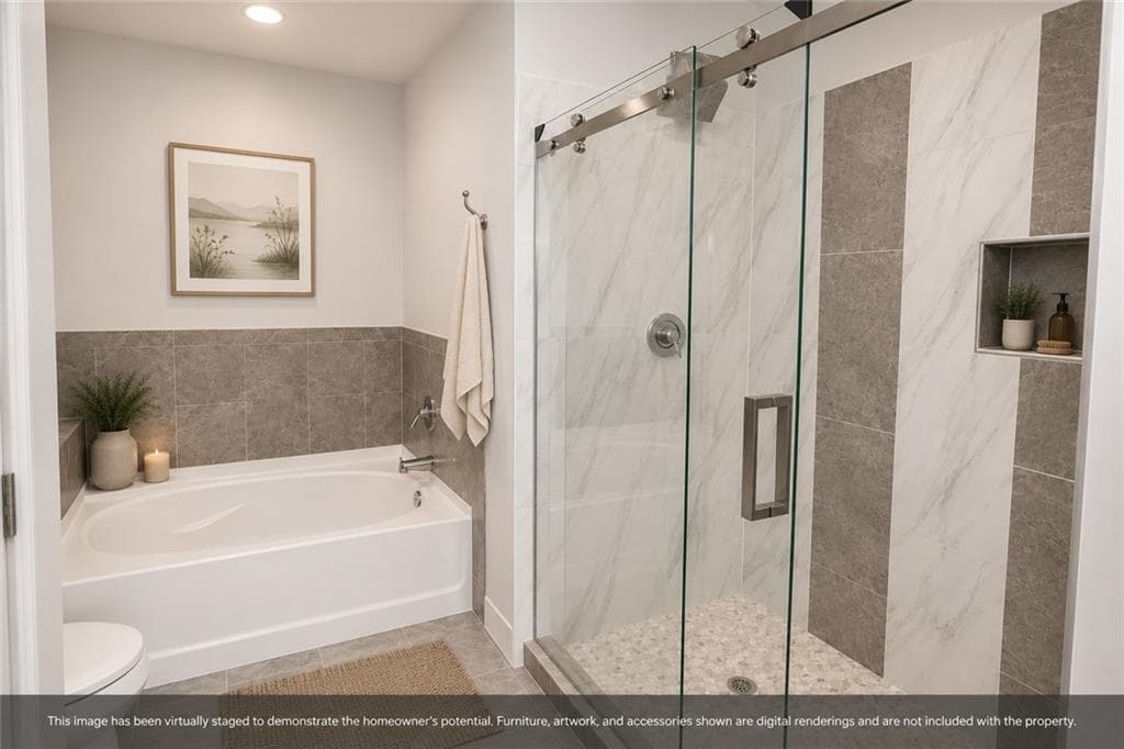 2 bedroom, 2 bathroom, 1,480 sq ft condominium for sale at 565 Peachtree Street 1404, Atlanta, GA 30308 — photo 2