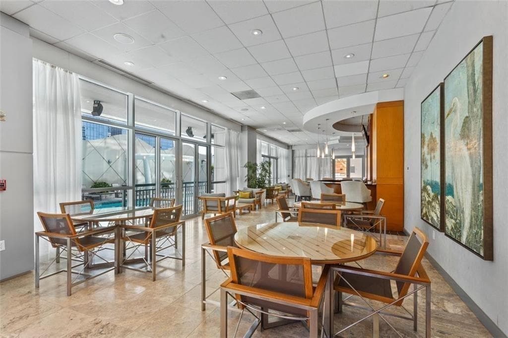 1 bedroom, 1 bathroom, 781 sq ft condominium for rent at 3338 Peachtree Road 1104, Atlanta, GA 30326 for $1,750 a month — photo 4