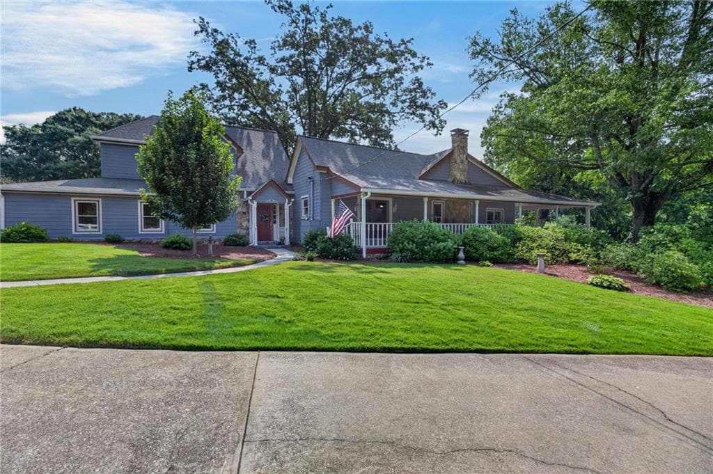 6 bedroom, 4 bathroom, 4,383 sq ft single family residence for sale at 1111 Bakers Bridge Road, Douglasville, GA 30134 — photo 4