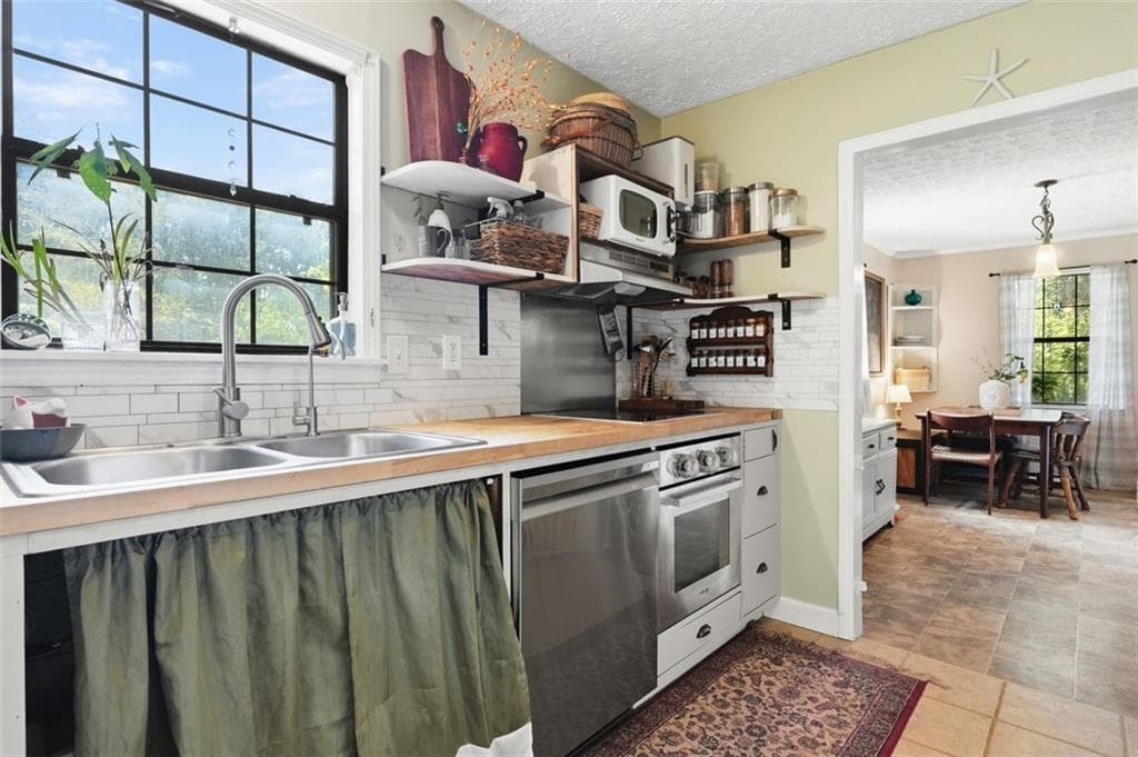 3 bedroom, 1 bathroom, 1,116 sq ft single family residence for sale at 80 Belair Drive, Stockbridge, GA 30281 — photo 5
