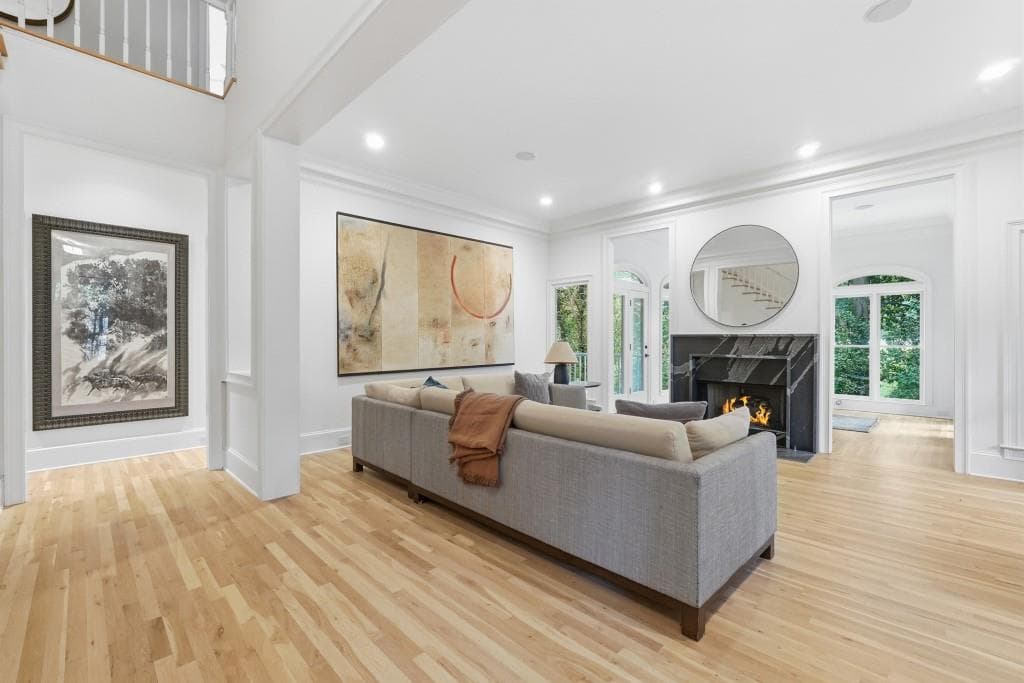 6 bedroom, 6 bathroom, 6,703 sq ft single family residence for sale at 400 Old Ivy Road, Atlanta, GA 30342 — photo 7