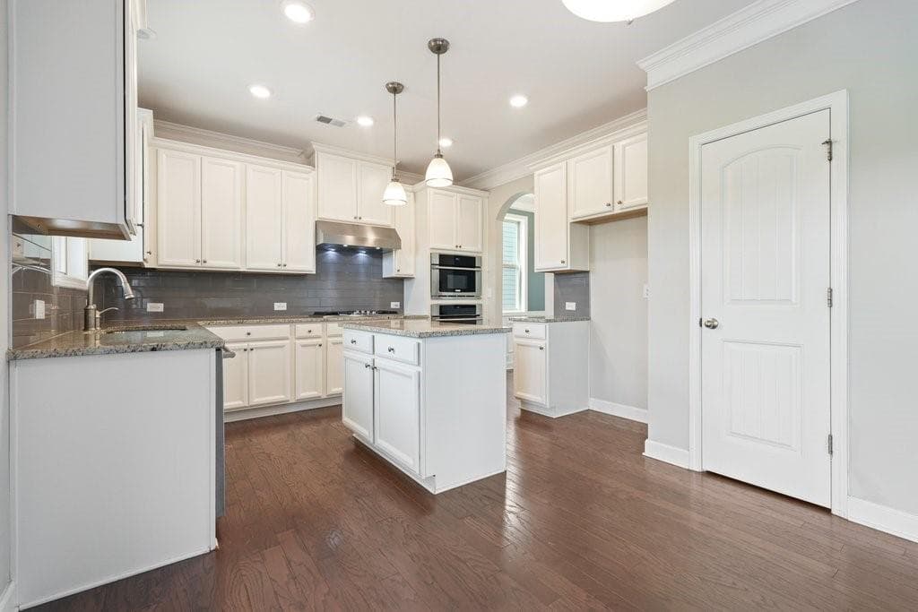 5 bedroom, 4 bathroom, 3,022 sq ft single family residence under contract at 522 Rosemont Avenue, Canton, GA 30115 — photo 6