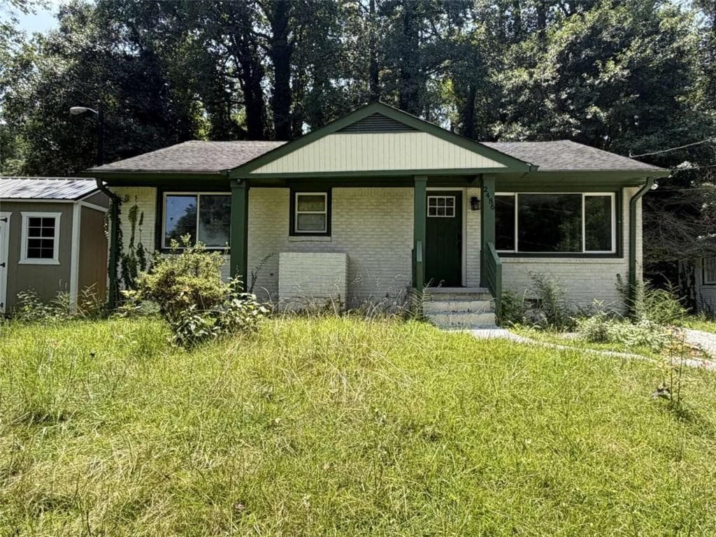 3 bedroom, 2 bathroom, 1,500 sq ft single family residence for sale at 2486 Ivydale Drive, Atlanta, GA 30311 — photo 3