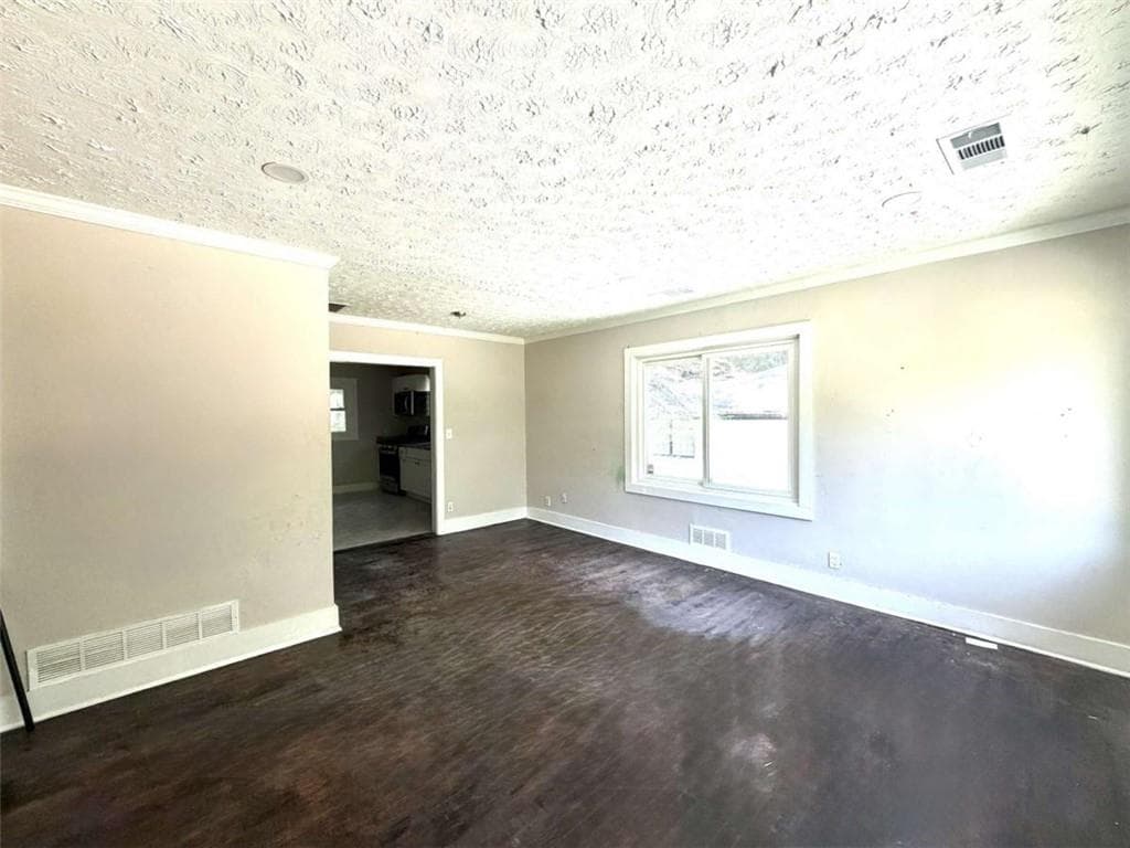 3 bedroom, 2 bathroom, 1,500 sq ft single family residence for sale at 2486 Ivydale Drive, Atlanta, GA 30311 — photo 5