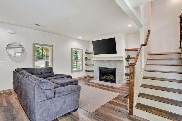 4 bedroom, 3 bathroom, 1,988 sq ft single family residence for sale at 128 Nathan Road, Atlanta, GA 30331 — photo 7