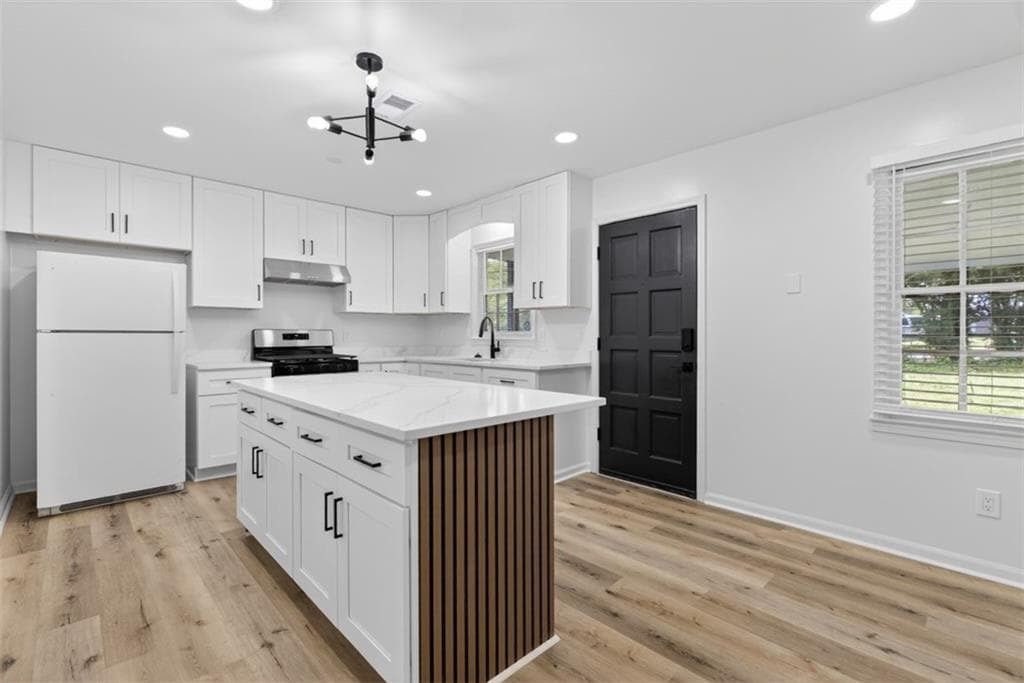 4 bedroom, 4 bathroom, 1,872 sq ft single family residence for sale at 4165 Eliza Court, Snellville, GA 30039 — photo 9