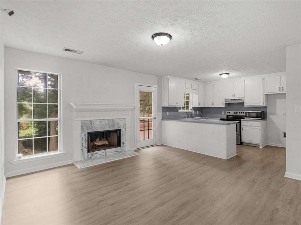 3 bedroom, 2 bathroom, 1,510 sq ft single family residence for sale at 3055 Deerfield Way, Rex, GA 30273 — photo 7