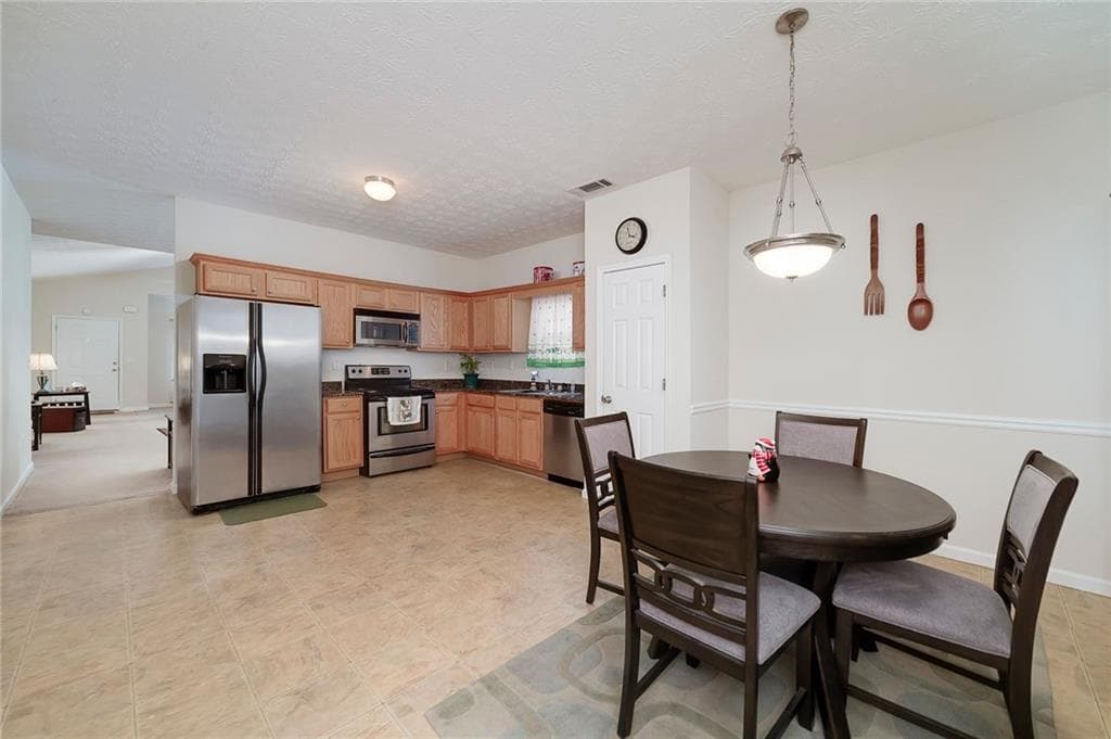 4 bedroom, 3 bathroom, 1,775 sq ft single family residence for sale at 140 Astilbe Meadow Drive, Locust Grove, GA 30248 — photo 10