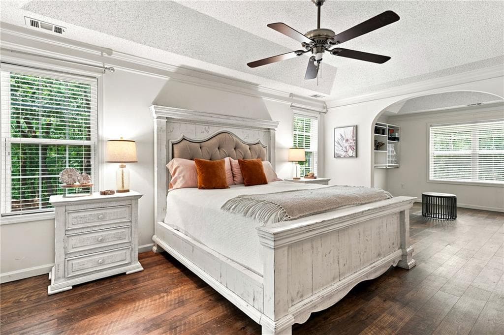 4 bedroom, 3 bathroom, 3,566 sq ft single family residence for sale at 212 Oak Hollow Court, White, GA 30184 — photo 8