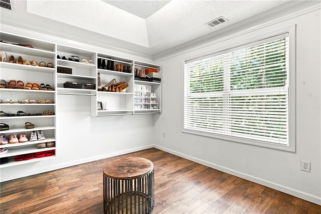 4 bedroom, 3 bathroom, 3,566 sq ft single family residence for sale at 212 Oak Hollow Court, White, GA 30184 — photo 9