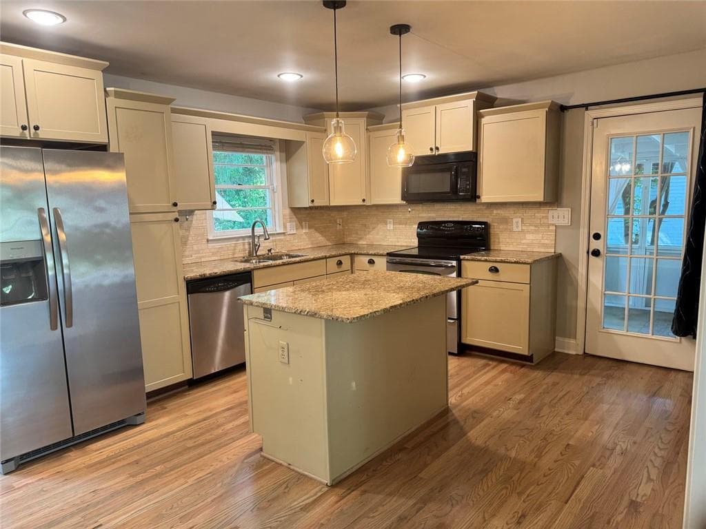 3 bedroom, 3 bathroom, 1,775 sq ft single family residence for rent at 2002 Drew Valley Road, Atlanta, GA 30319 for $3,600 a month — photo 9