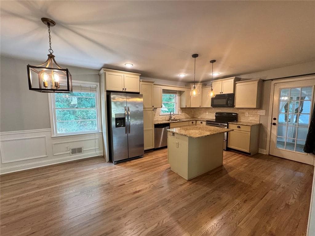 3 bedroom, 3 bathroom, 1,775 sq ft single family residence for rent at 2002 Drew Valley Road, Atlanta, GA 30319 for $3,600 a month — photo 10