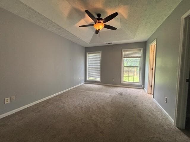 3 bedroom, 2 bathroom, 1,958 sq ft single family residence under contract at 12022 Harbour Town Parkway, Fayetteville, GA 30215 — photo 10