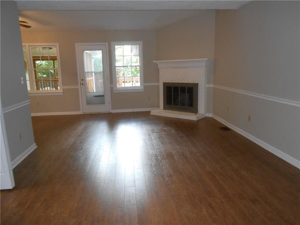3 bedroom, 3 bathroom, 1,624 sq ft townhouse for rent at 1135 Country Club Place, Kennesaw, GA 30144 for $2,025 a month — photo 3