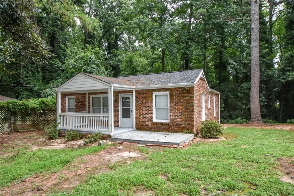 2 bedroom, 1 bathroom, 696 sq ft home for sale at 3274 Fern Drive, Tucker, GA